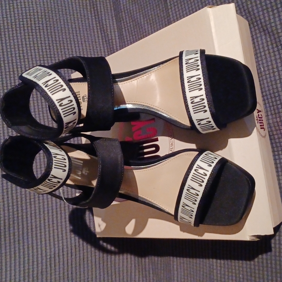 Juicy Couture black  Sandal - Picture 7 of 7